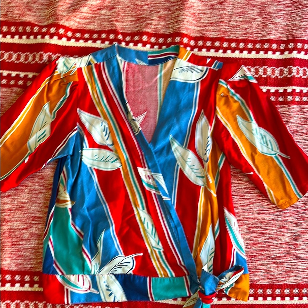Vintage vibrant Print Shirt with Waist Tie